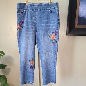 Alfred Dunner Blue Ankle Cropped Jeans with Floral Embroidery Size 16